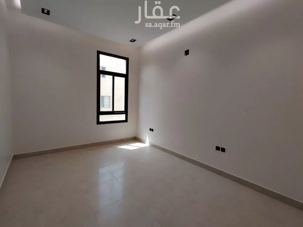 5 bedroom floor in Al Munsiyah 2
