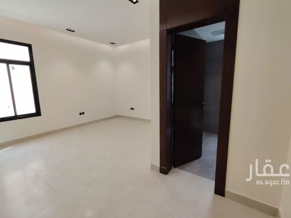 5 bedroom floor in Al Munsiyah 9