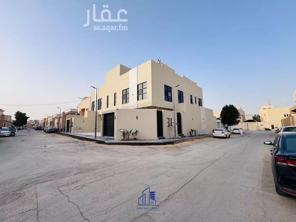5 bedroom floor in Al Uraija Al Gharbiyah 2