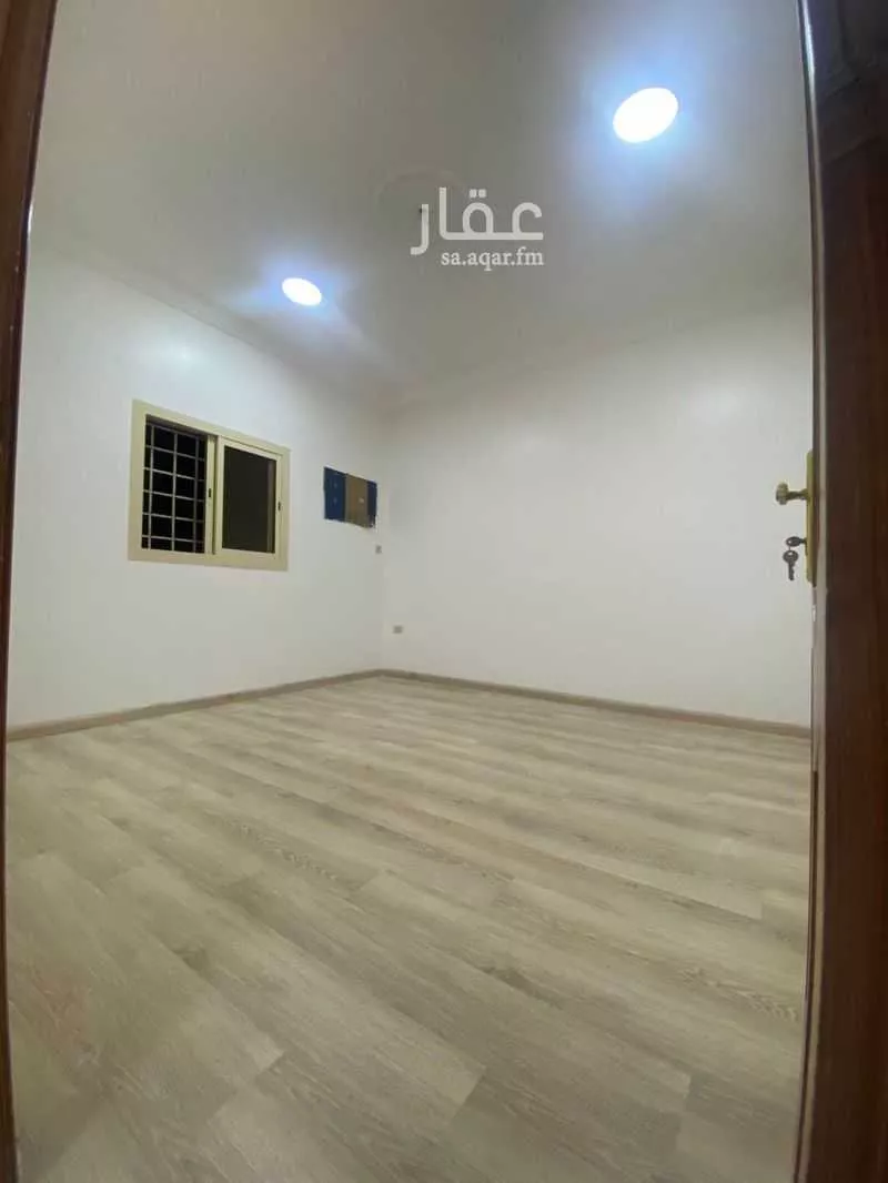 شقة 4 غرف في السلامة 1