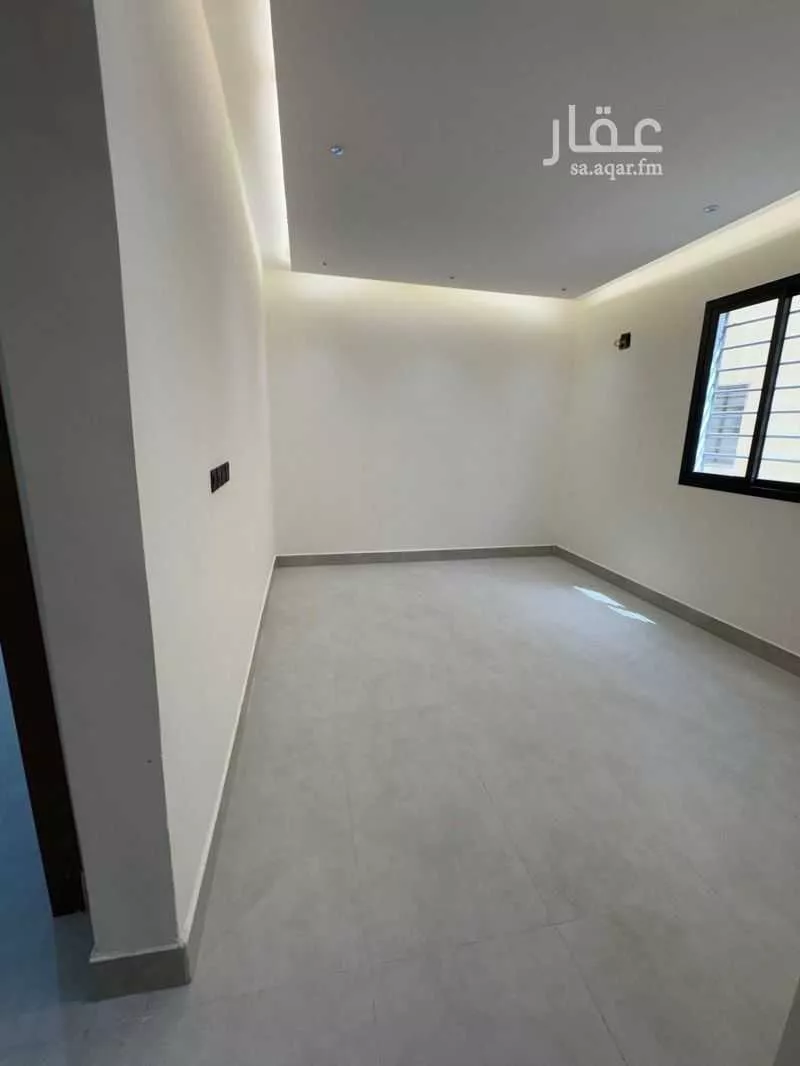 دور 4 غرف في طيبة 8