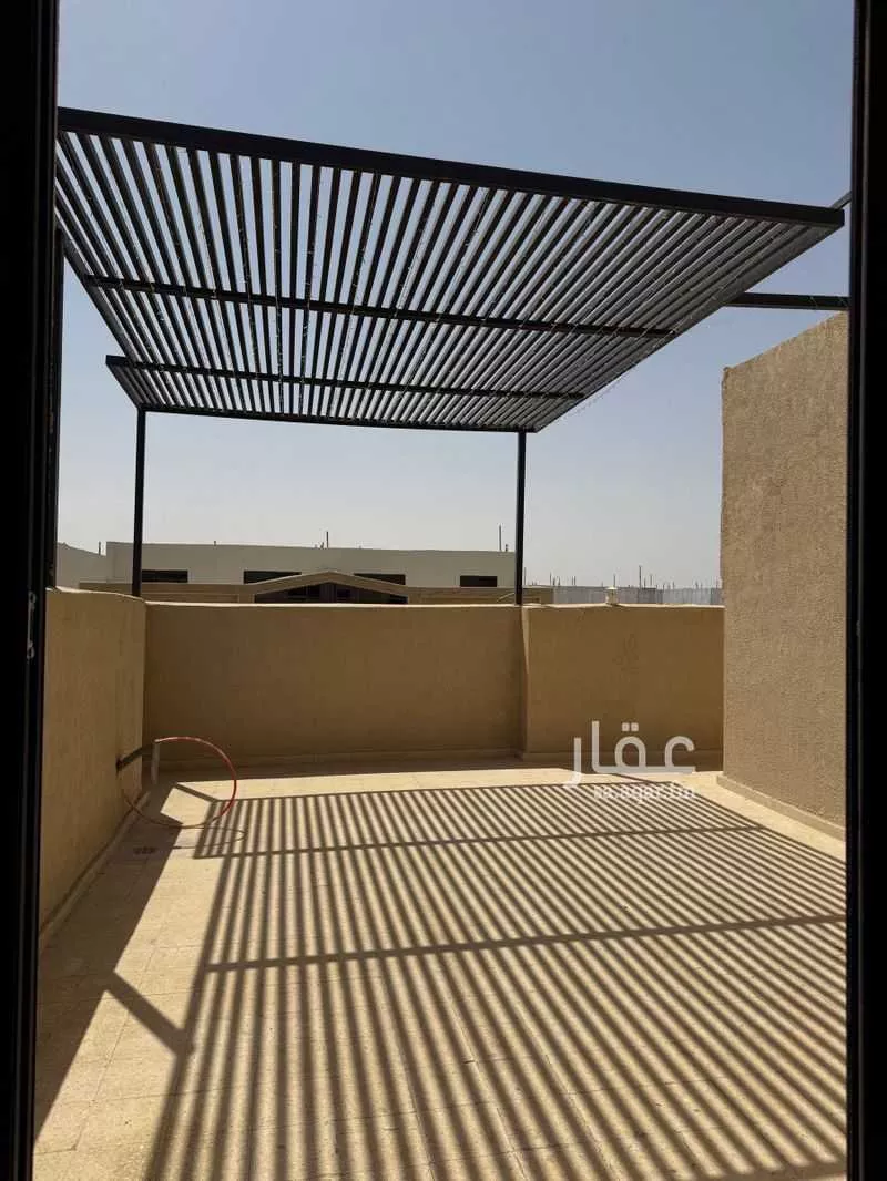 دور 4 غرف في طيبة 9