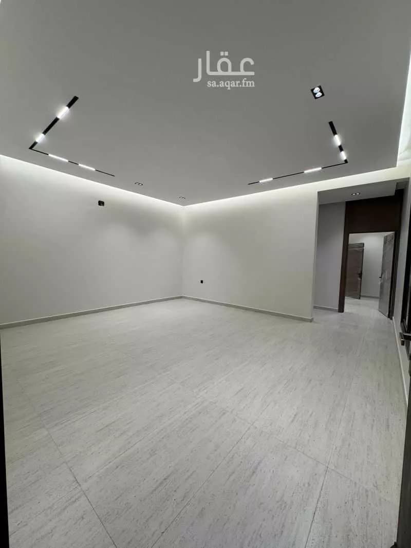 3 bedroom floor in Al Janadriyah 2