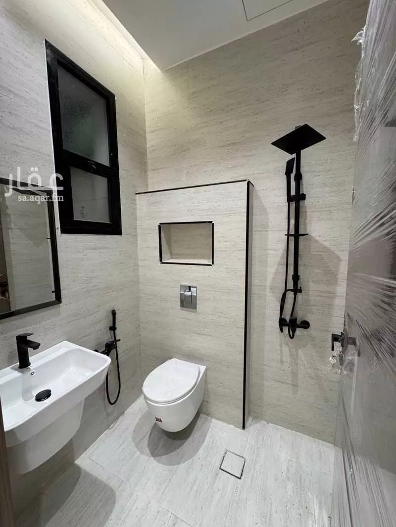 3 bedroom floor in Al Janadriyah 13