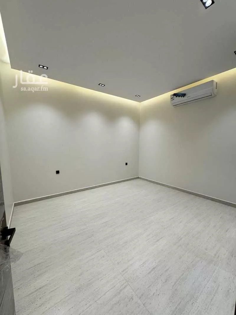 3 bedroom floor in Al Janadriyah 14