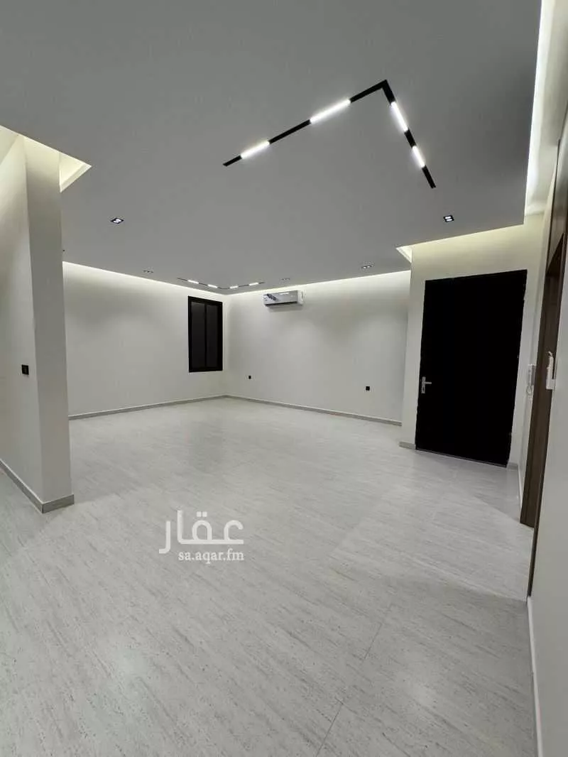 3 bedroom floor in Al Janadriyah 6