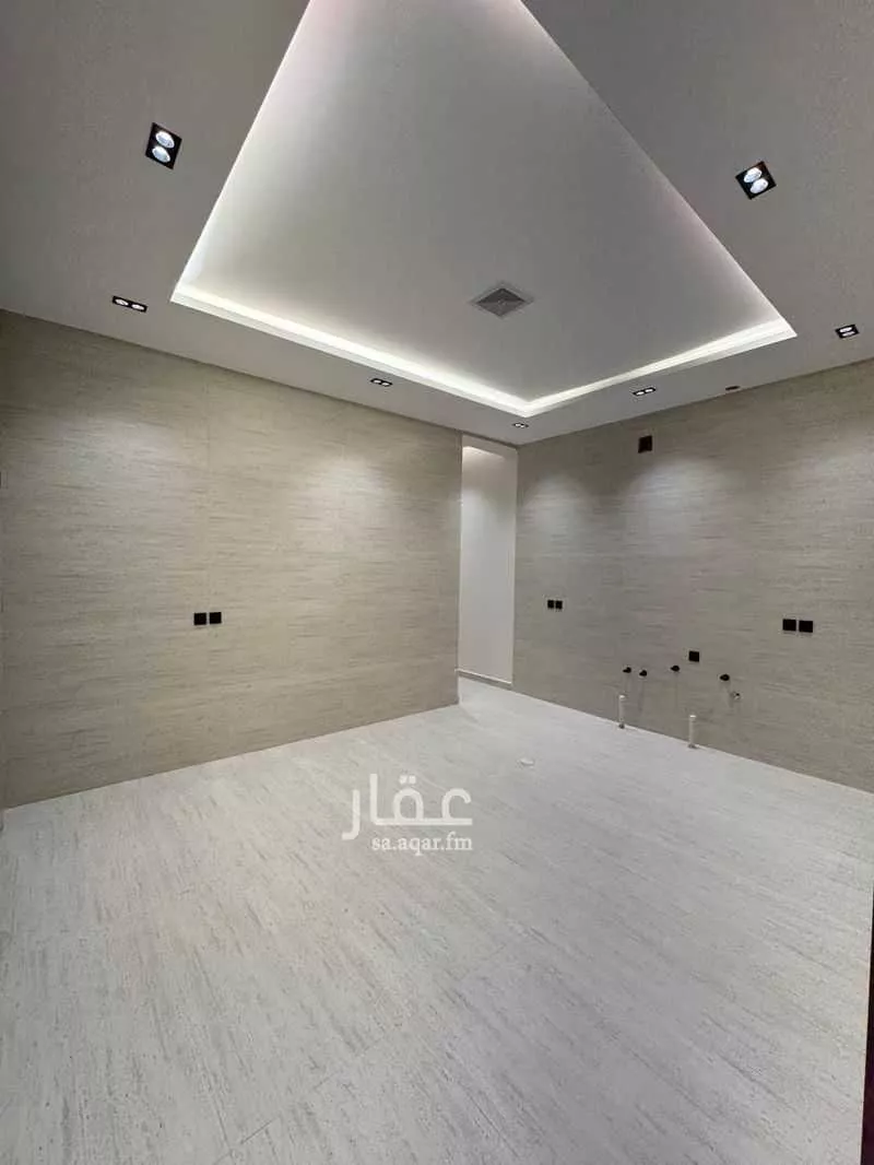 3 bedroom floor in Al Janadriyah 8