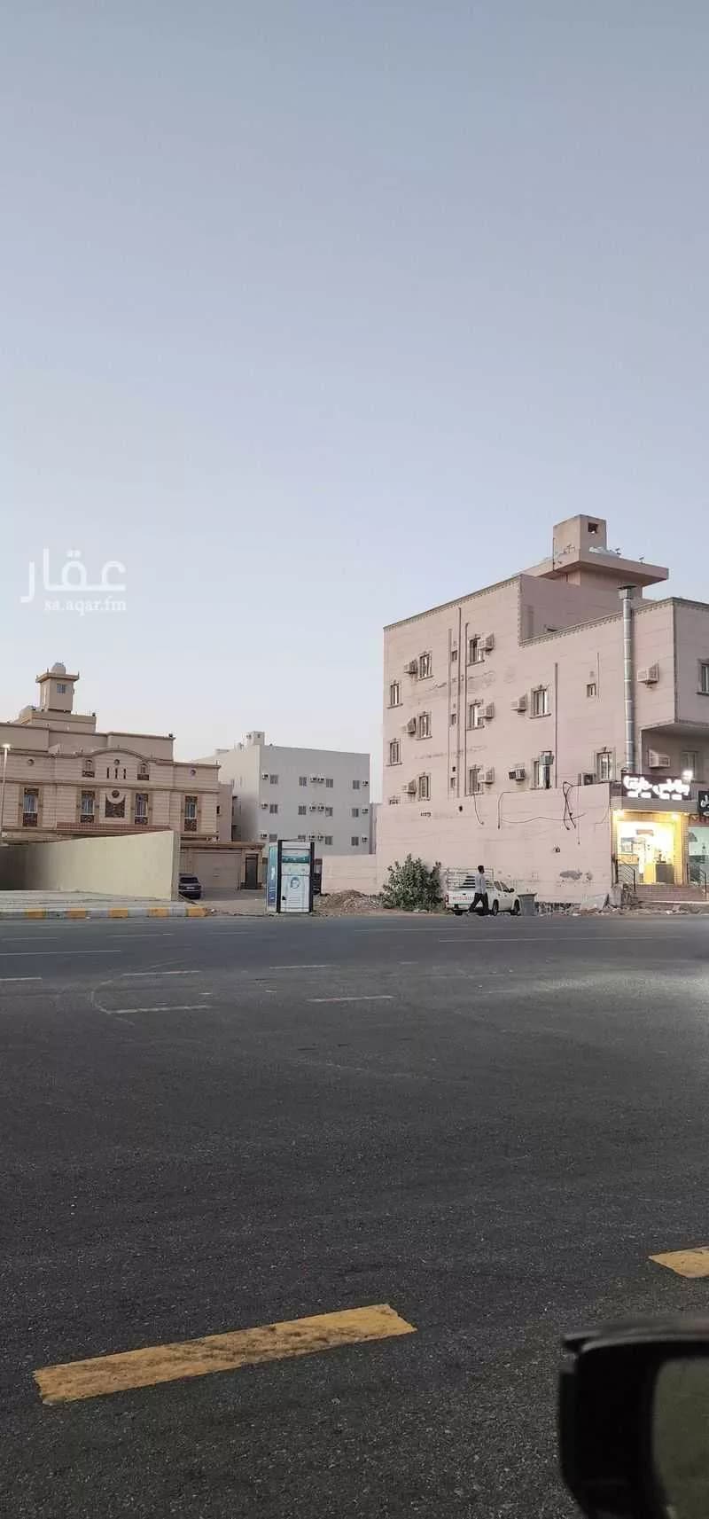 أرض 597 م² في الكوثر 8