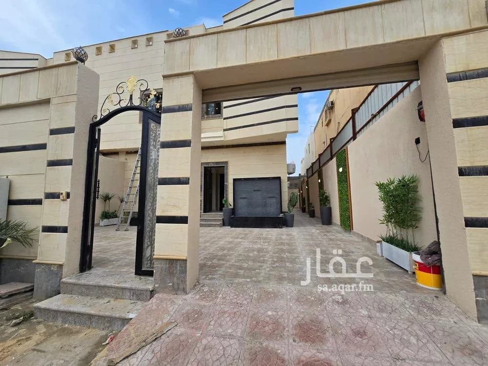 8 bedroom villa in Dahiat King Fahd 1