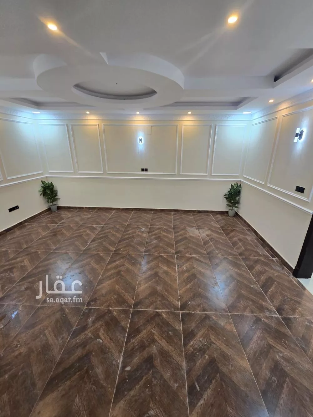 8 bedroom villa in Dahiat King Fahd 17