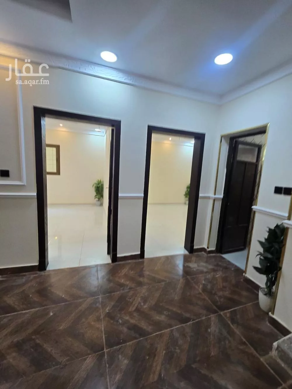 8 bedroom villa in Dahiat King Fahd 24