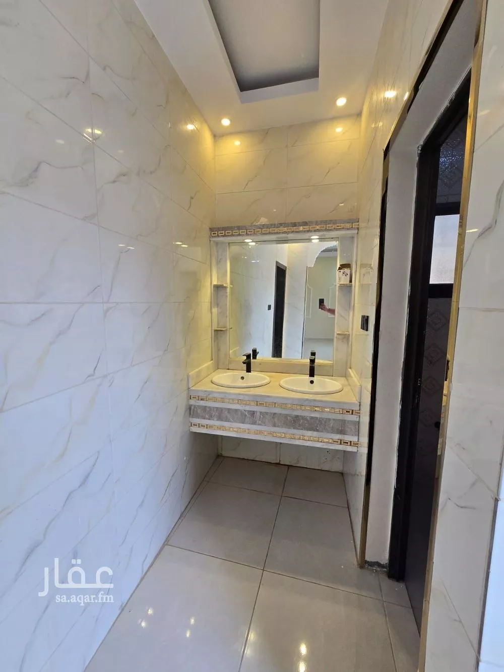 8 bedroom villa in Dahiat King Fahd 4