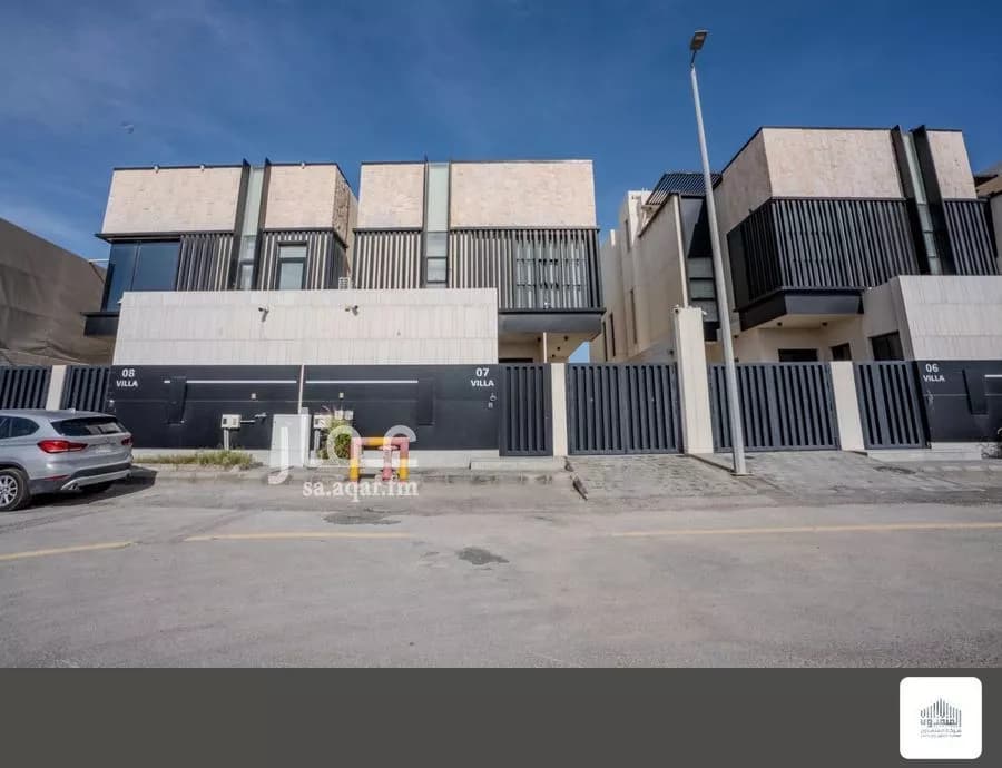 فيلا 4 غرف في السيف 2