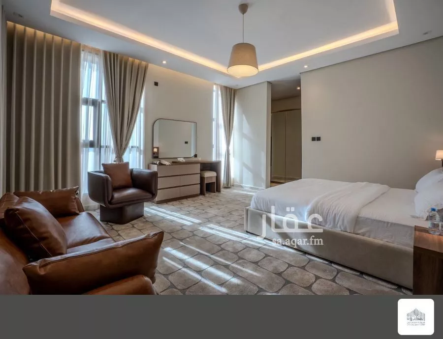 فيلا 4 غرف في السيف 11