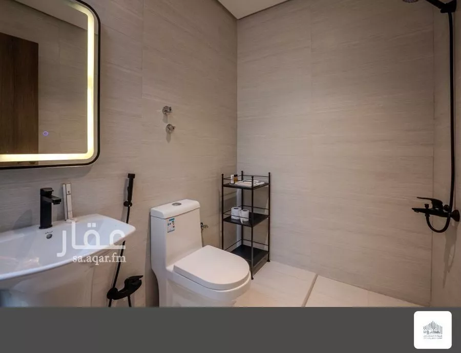 فيلا 4 غرف في السيف 13