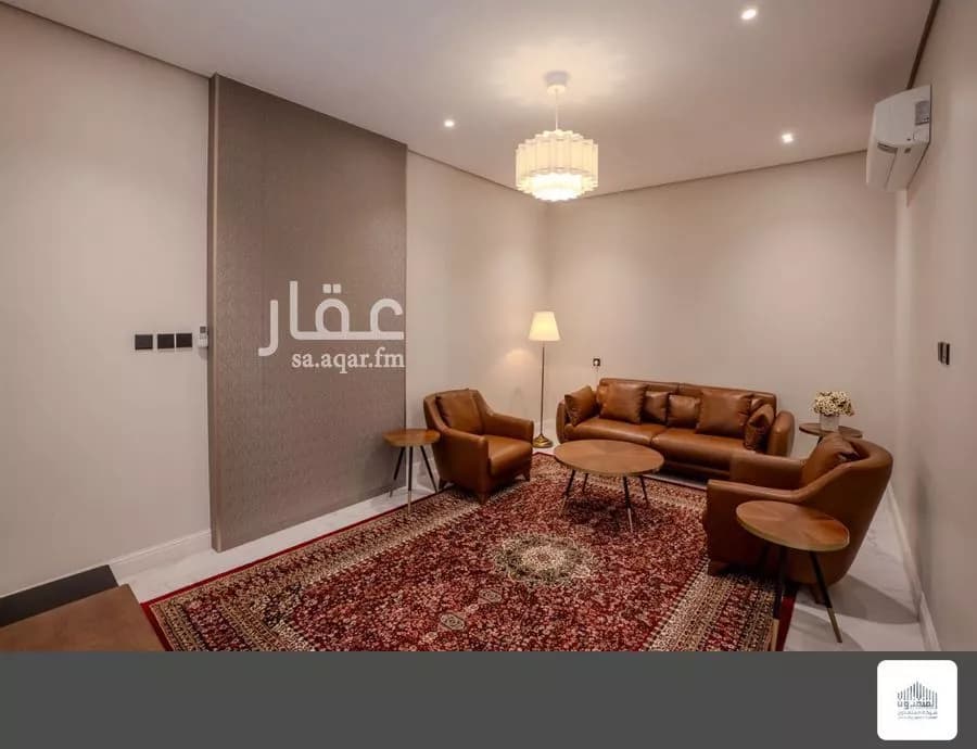 فيلا 4 غرف في السيف 4