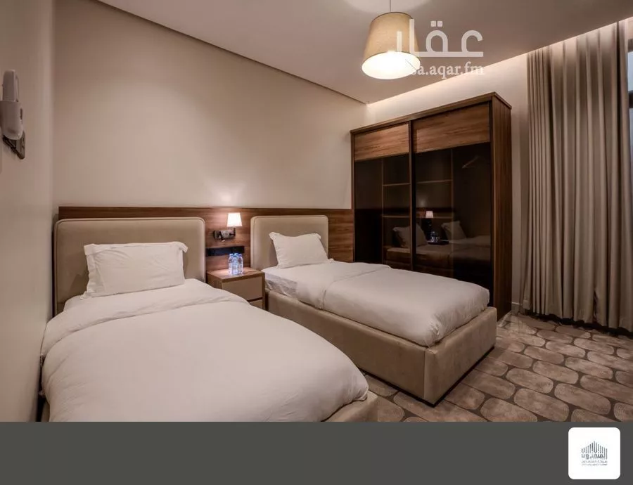 فيلا 4 غرف في السيف 8