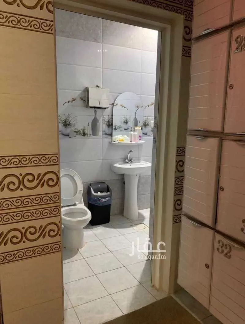 مكتب 650 م² في اليرموك 9