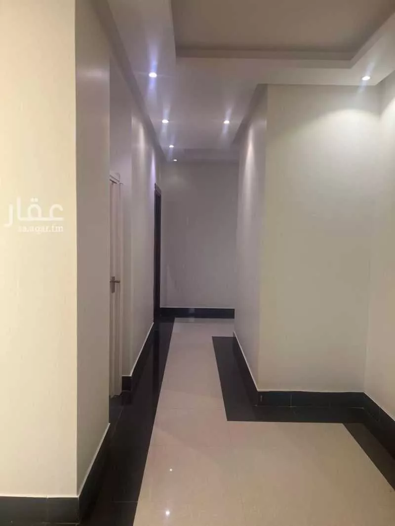 عمارة 862 م² في الملقا 19