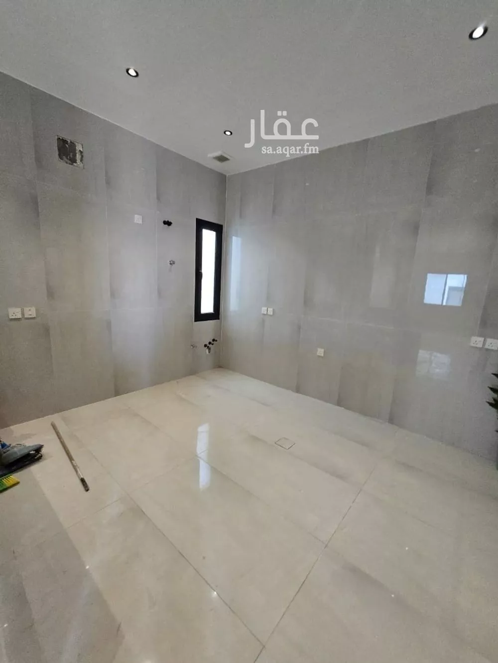 4 bedroom apartment in Al Hamra 6