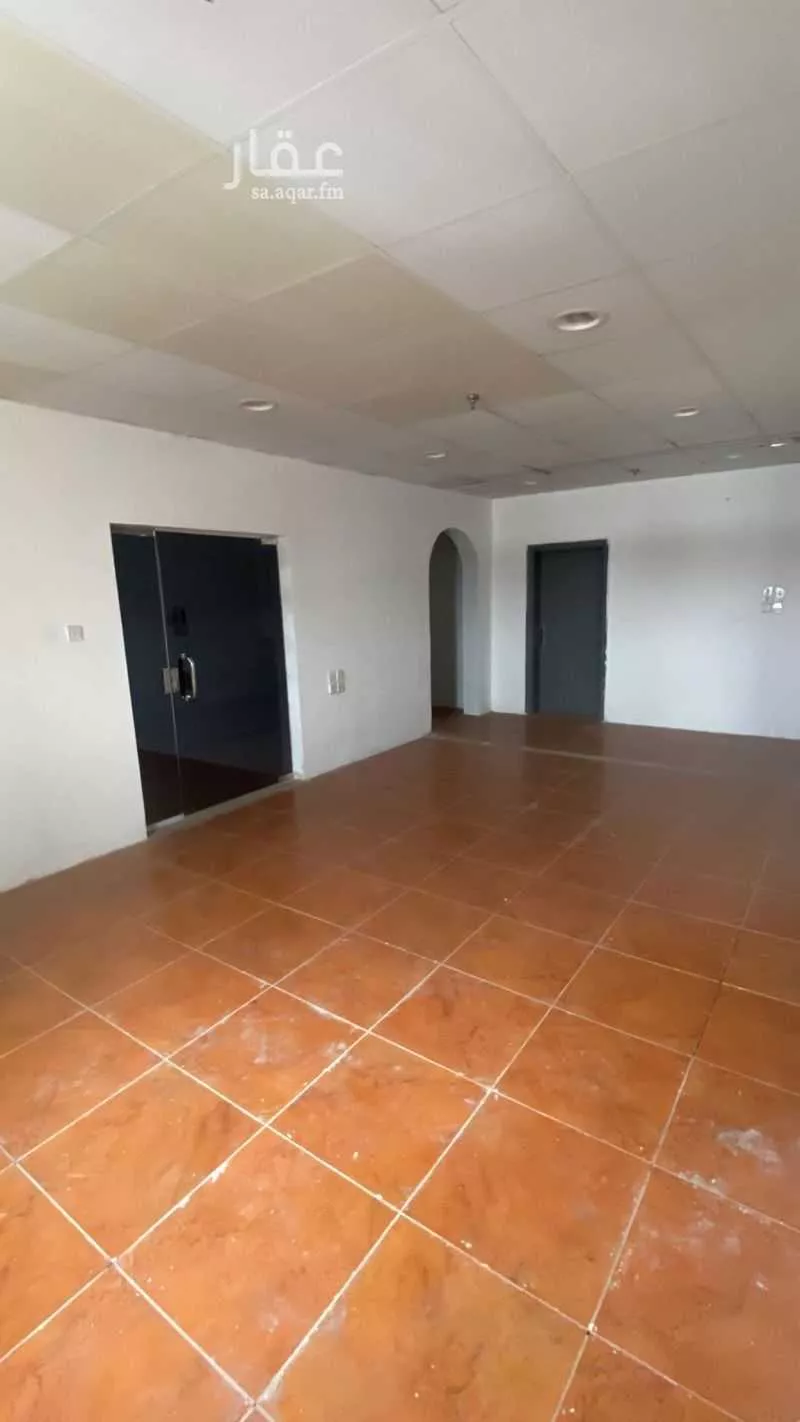 573 sqm office in Al Areedh 3