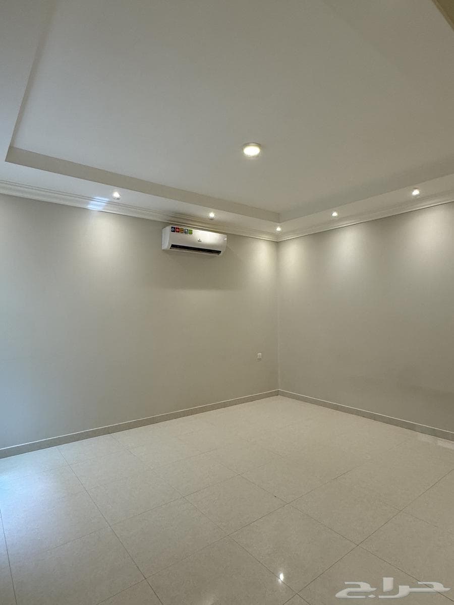 3 bedroom apartment in Al Yasmin 2
