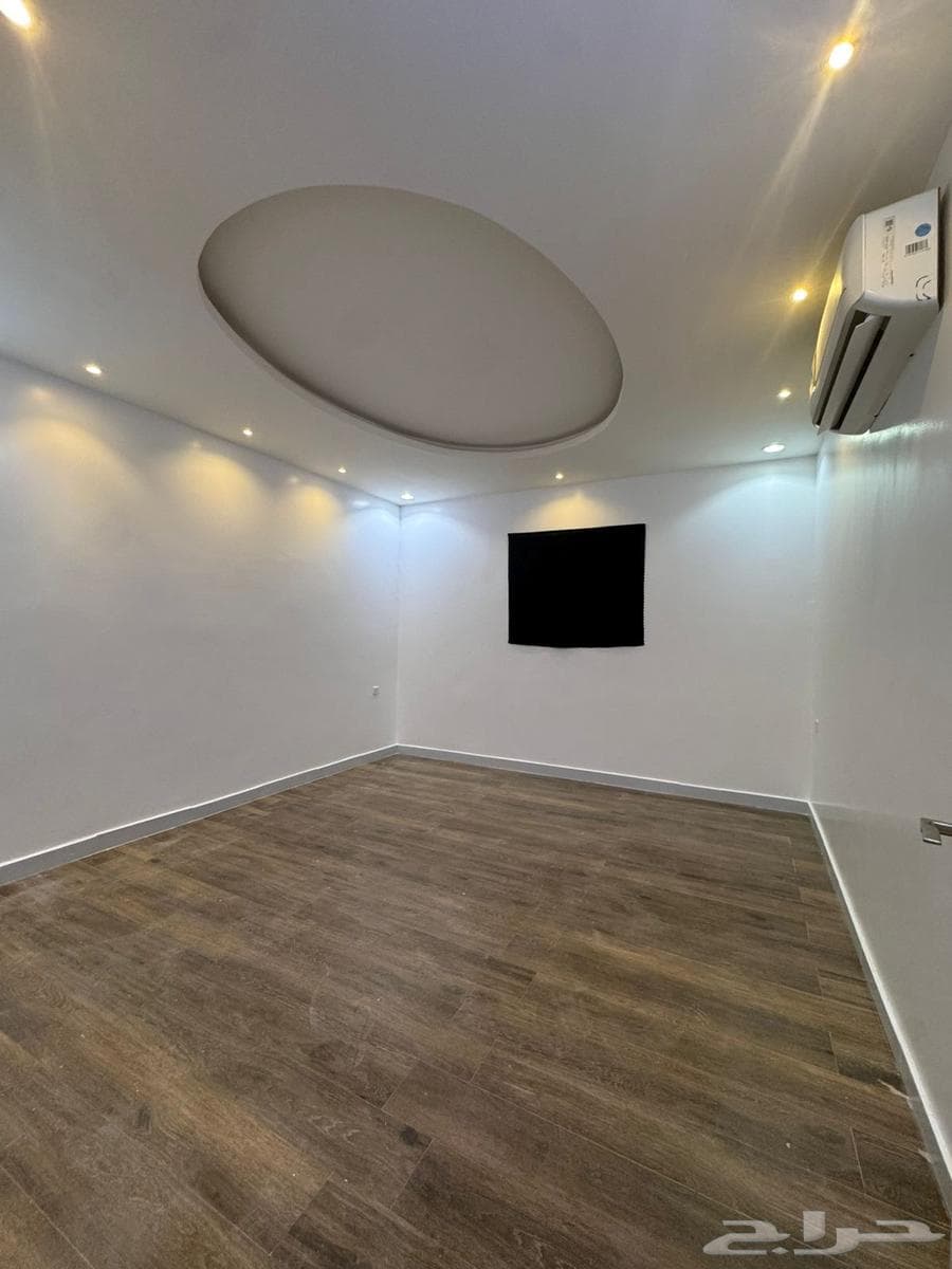 2 bedroom apartment in Al Uraija 16