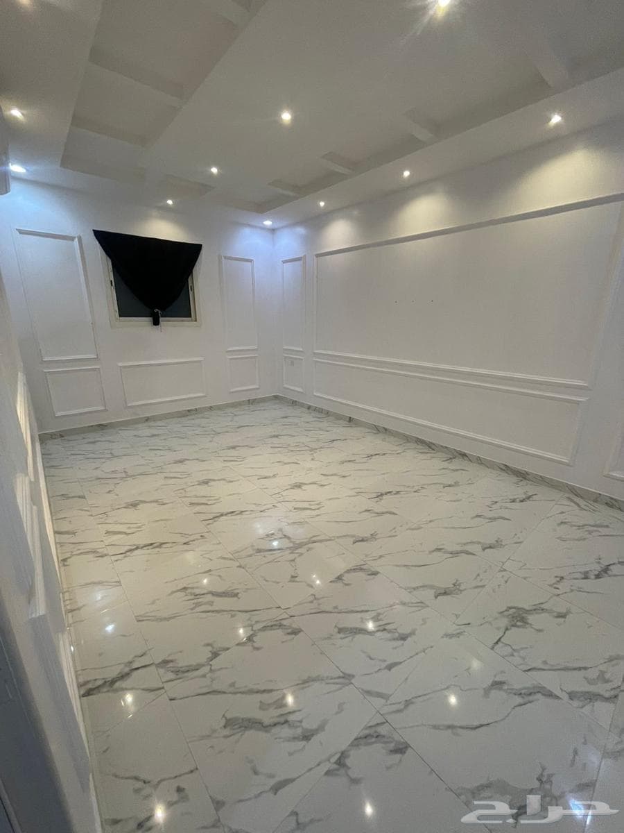 2 bedroom apartment in Al Uraija 8