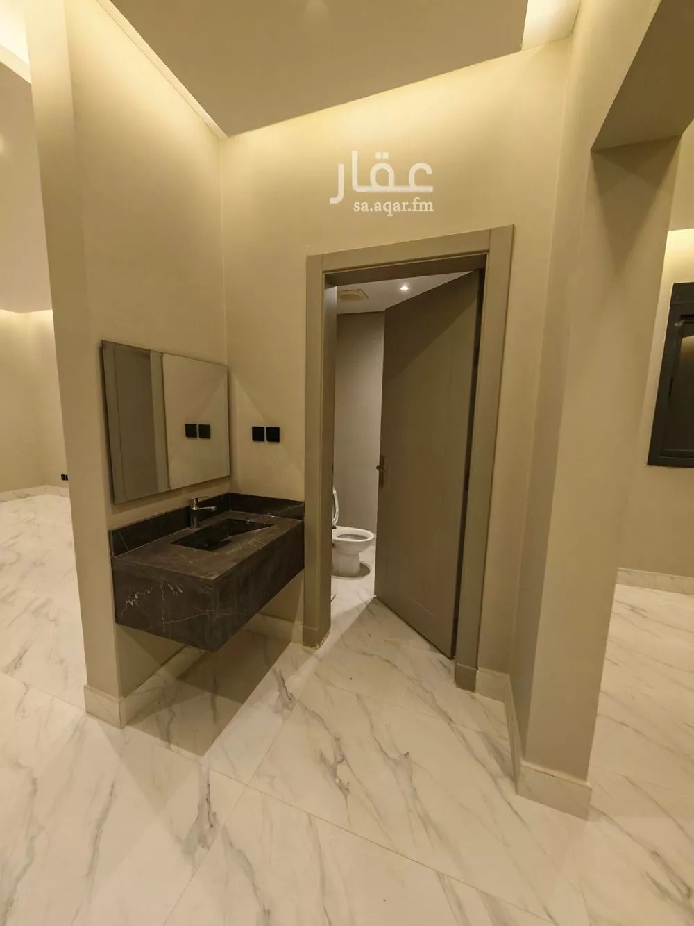 4 bedroom floor in Al Aridh 13