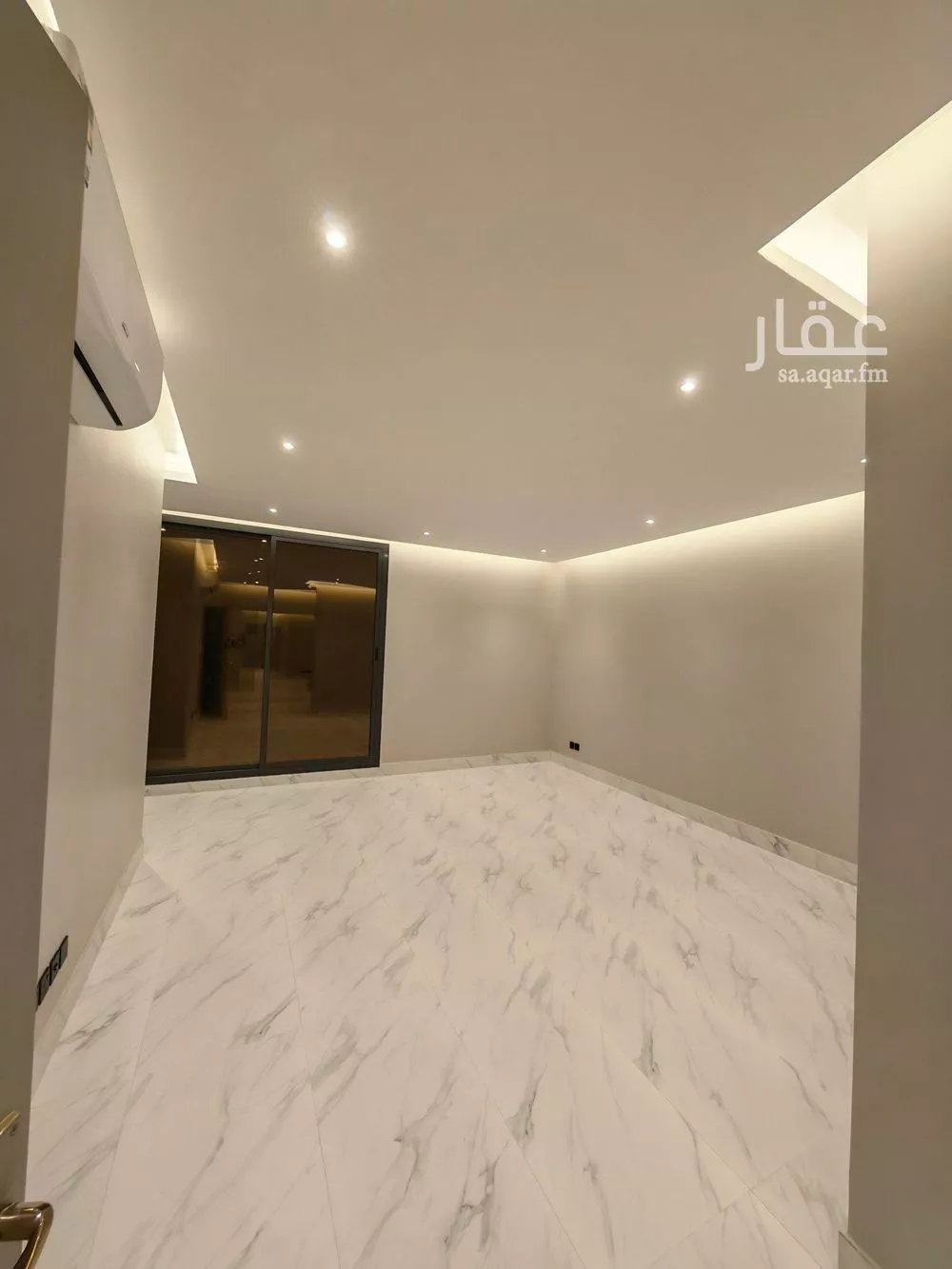 4 bedroom floor in Al Aridh 15