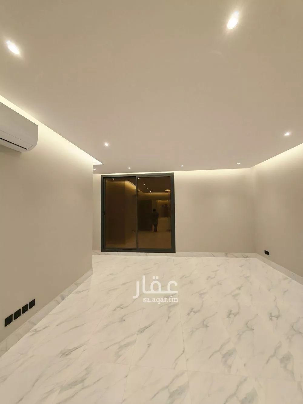 4 bedroom floor in Al Aridh 3