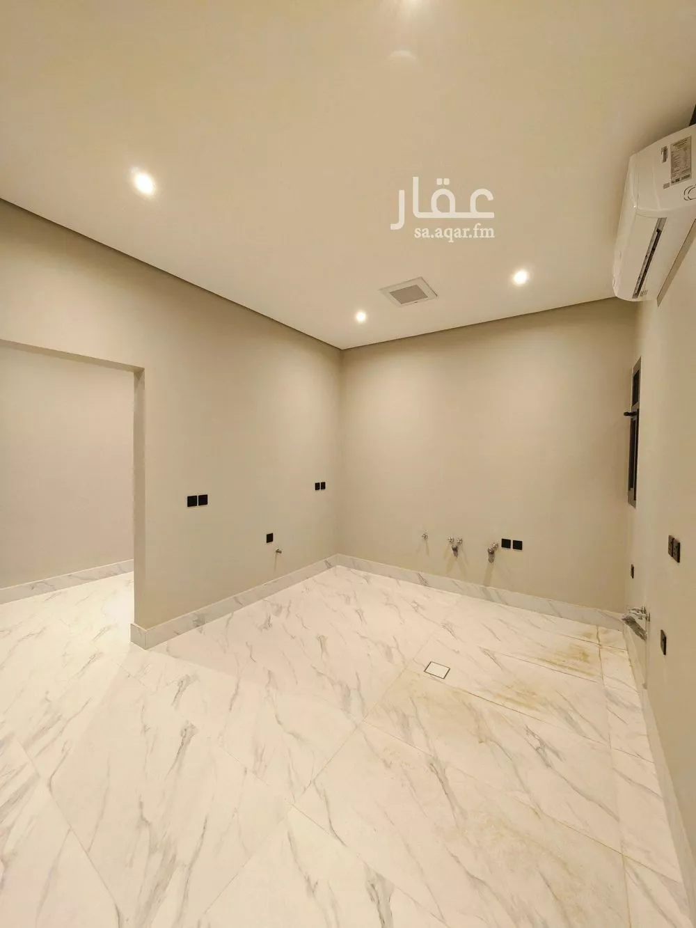 4 bedroom floor in Al Aridh 9