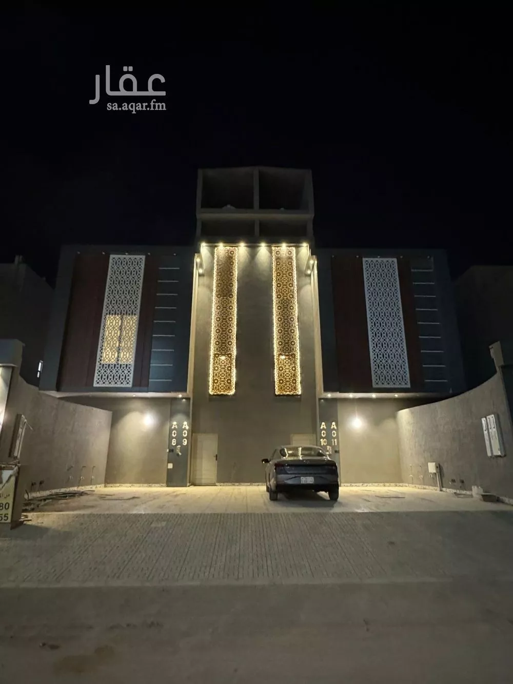 دور 4 غرف في عكاظ