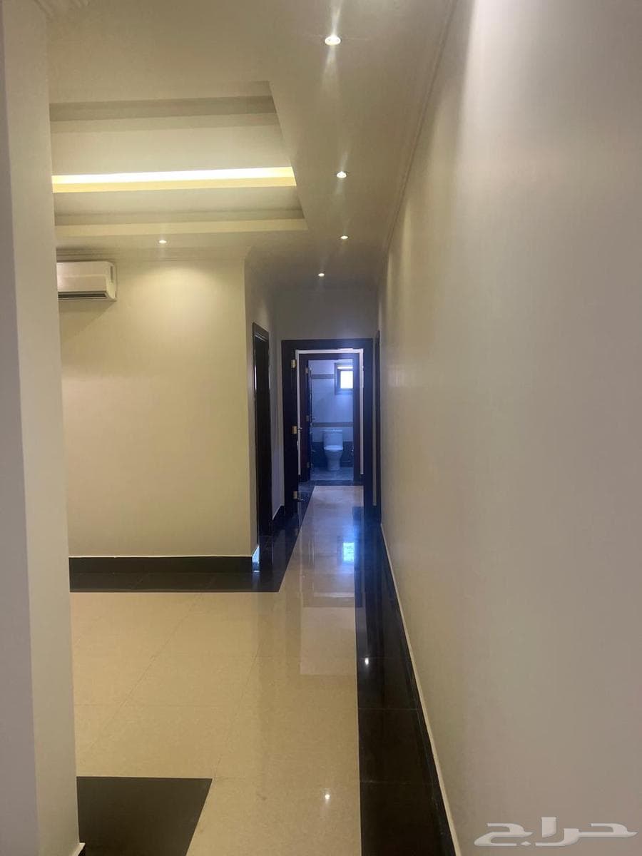 شقة 22 غرف في الملقا 29