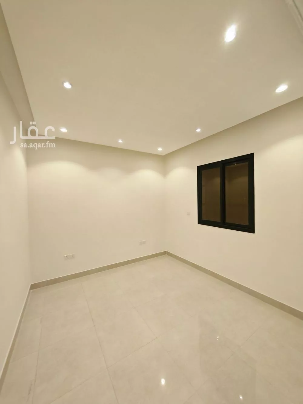 شقة 3 غرف في العارض 4