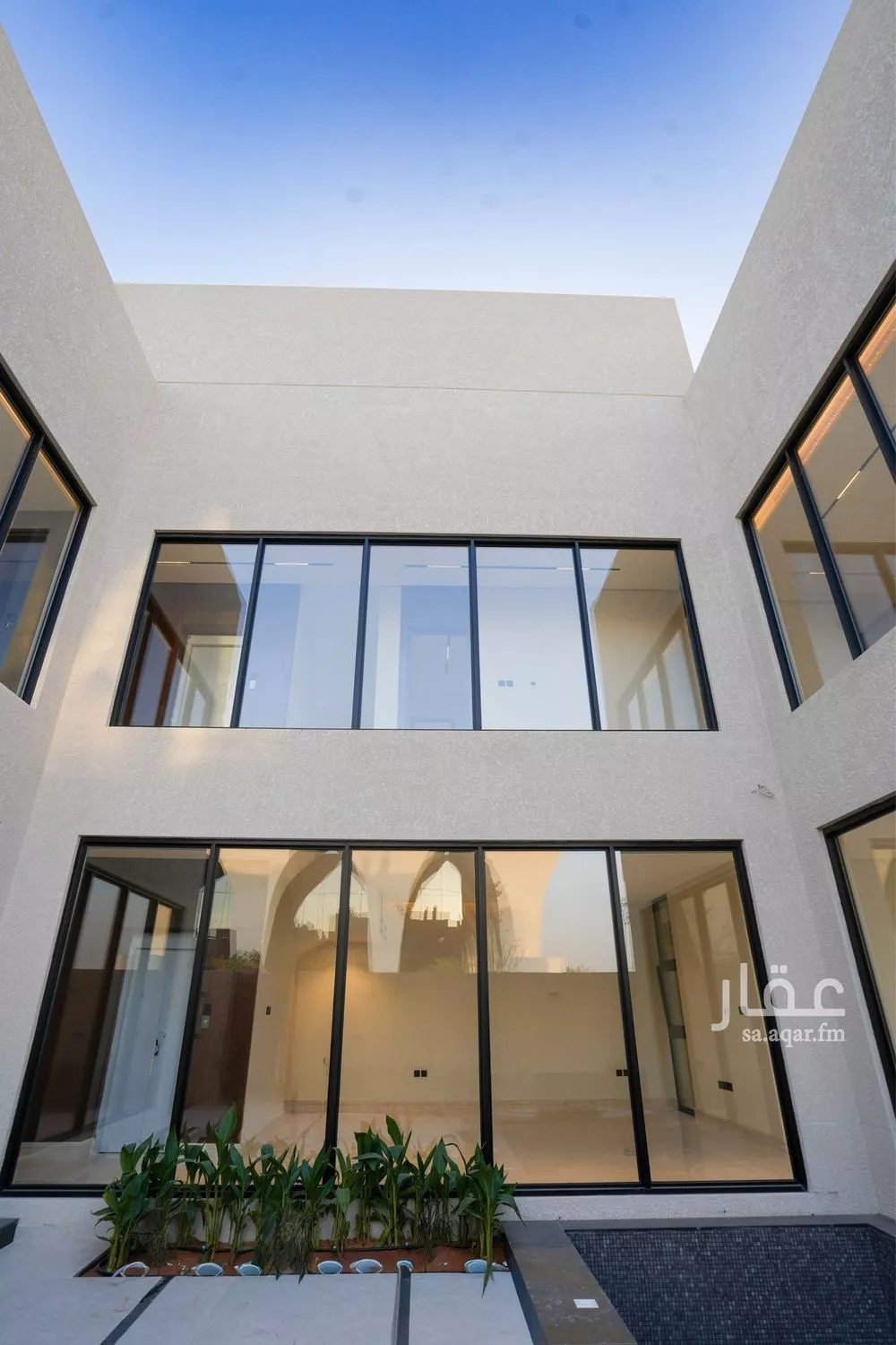 فيلا 5 غرف في العارض 3