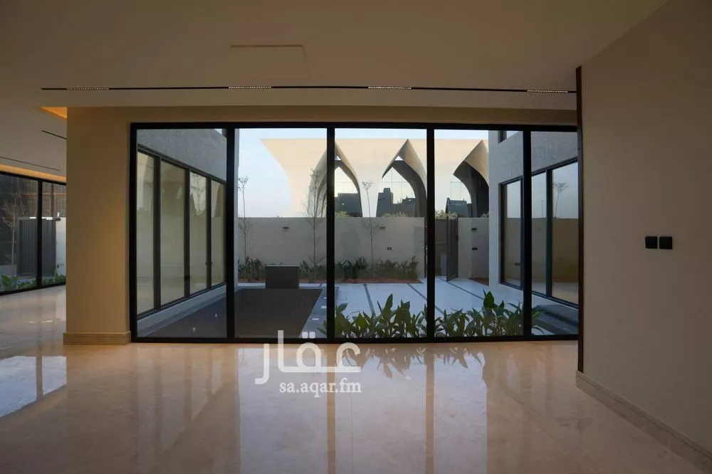 فيلا 5 غرف في العارض 4