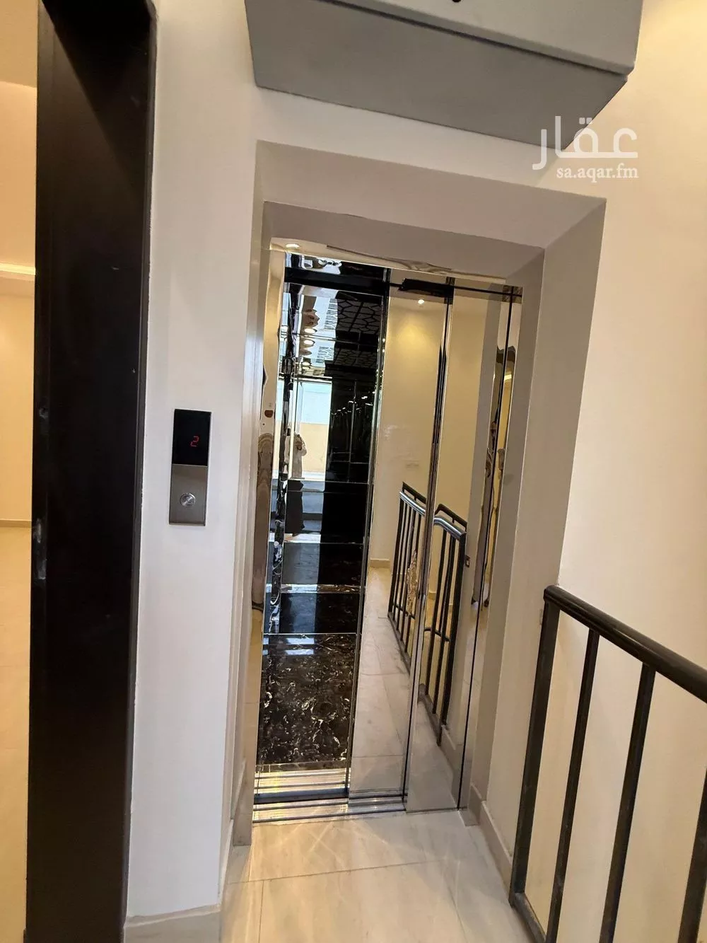 دور 3 غرف في العارض 2