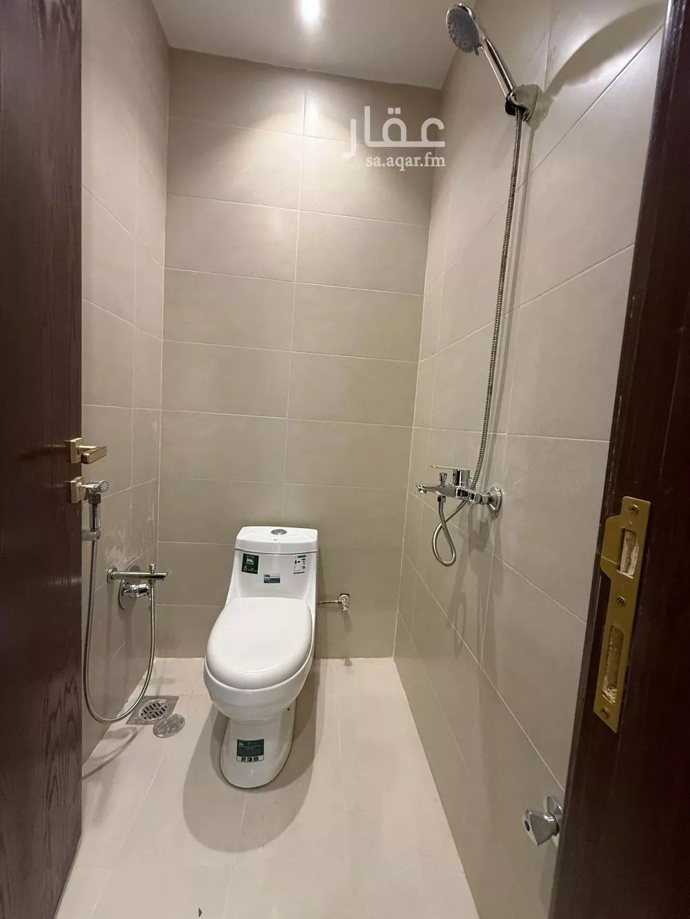 دور 3 غرف في العارض 8