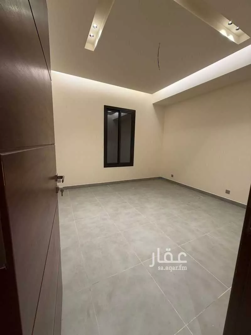 شقة 4 غرف في طيبة 12