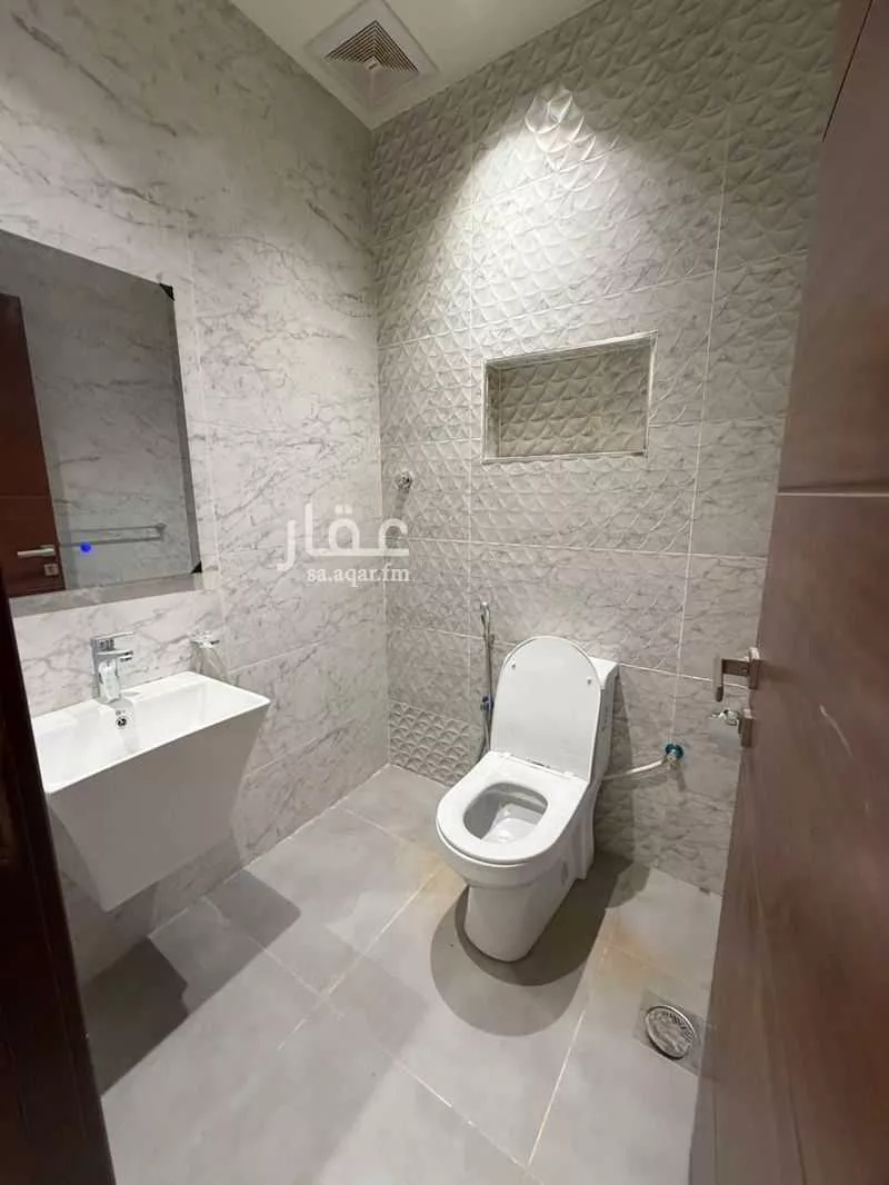 شقة 4 غرف في طيبة 14