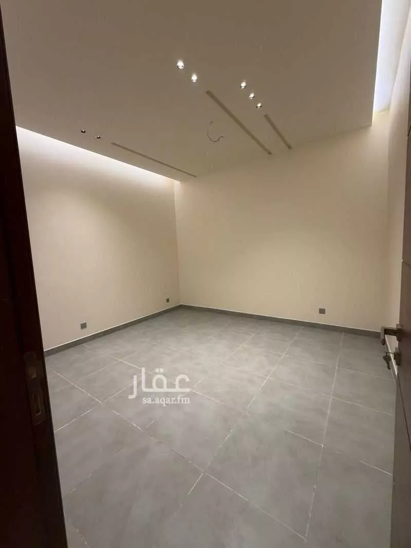 شقة 4 غرف في طيبة 8