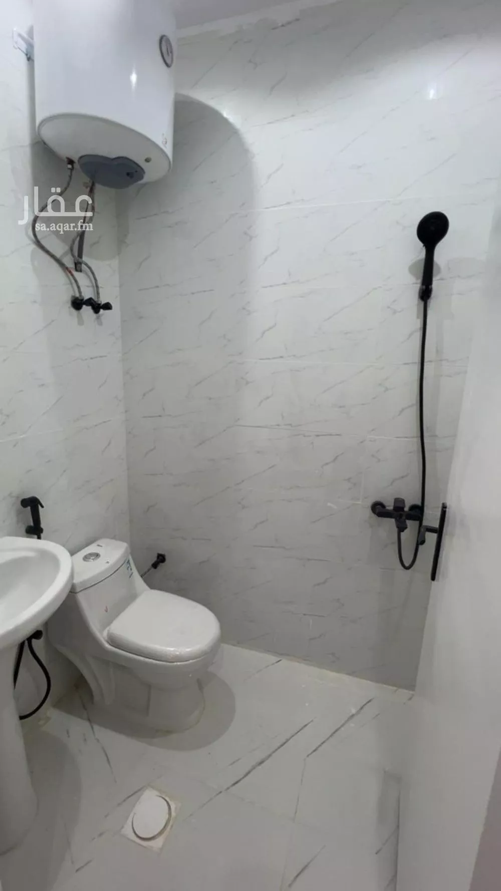 2 bedroom apartment in Al Rawdah 4