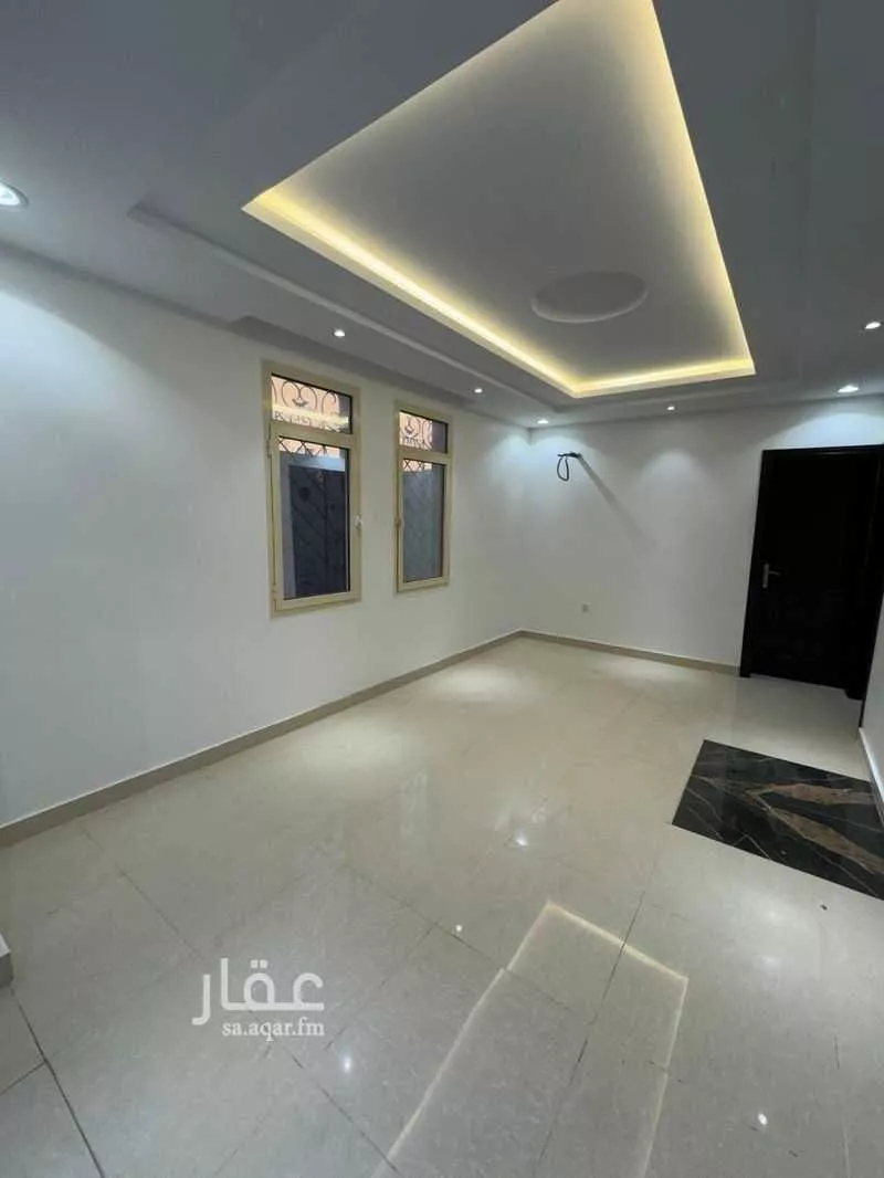 4 bedroom apartment in Jeddah 4