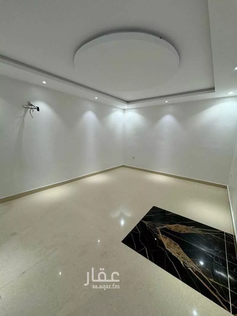 4 bedroom apartment in Jeddah 5