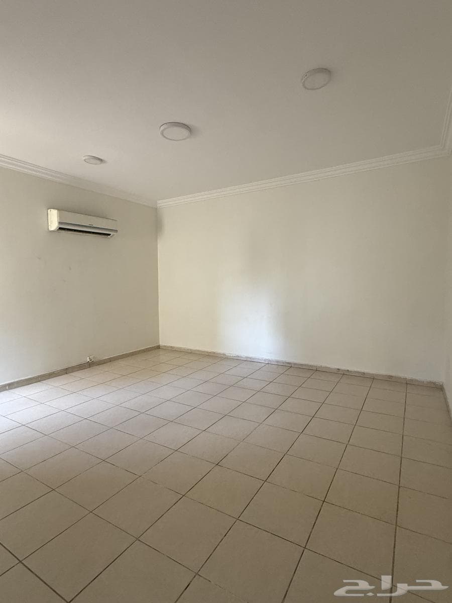 فيلا 8 غرف في الياسمين 11