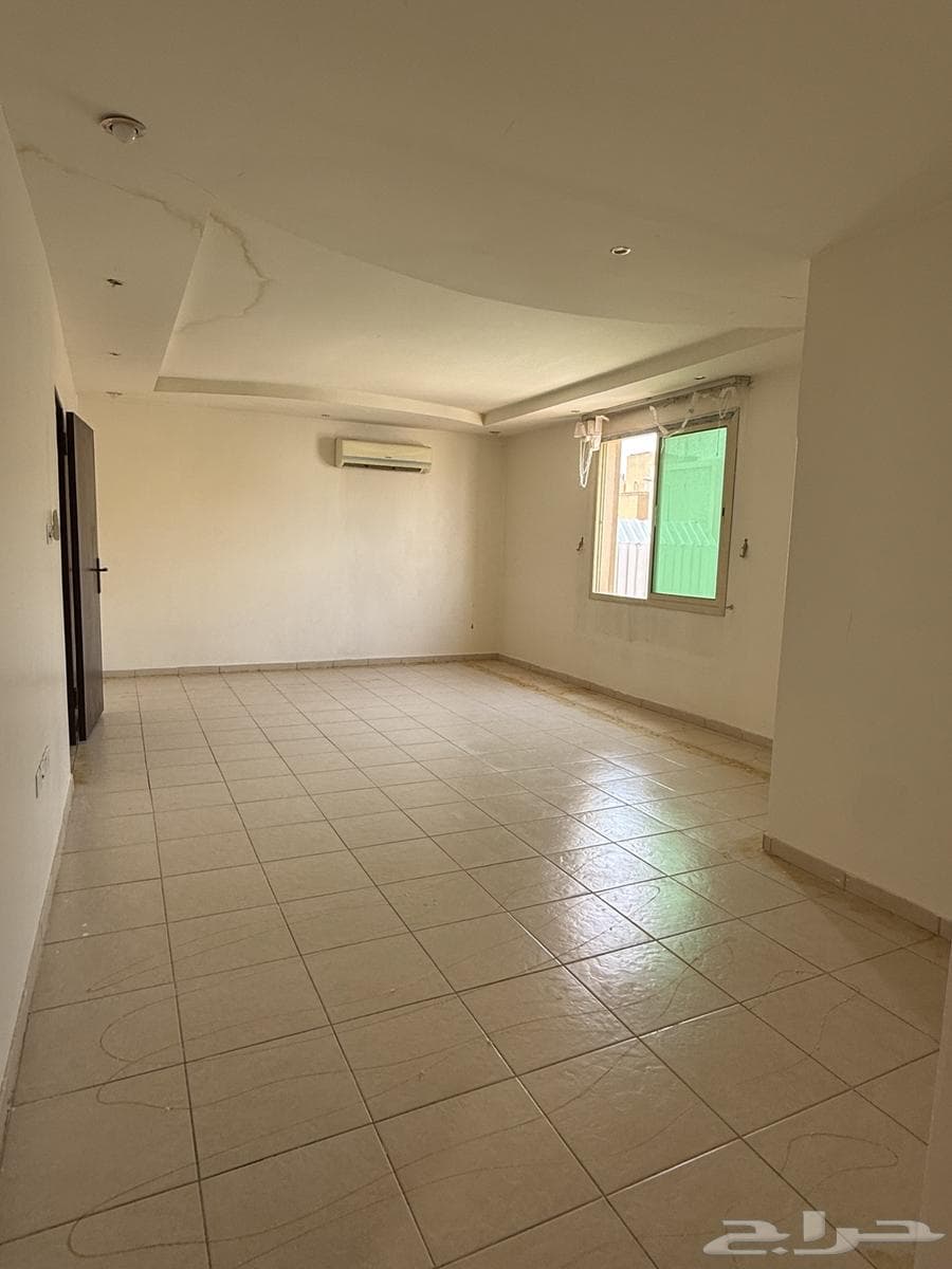 فيلا 8 غرف في الياسمين 8