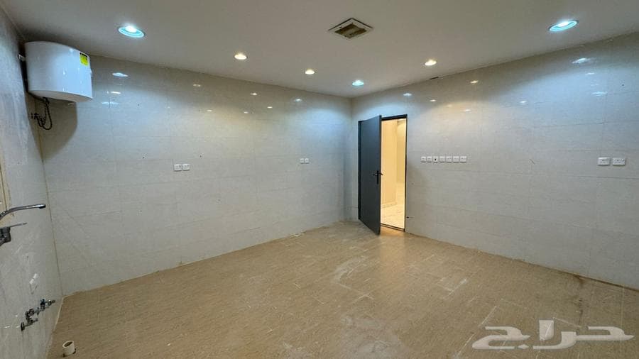 8 bedroom villa in Nawarah 15