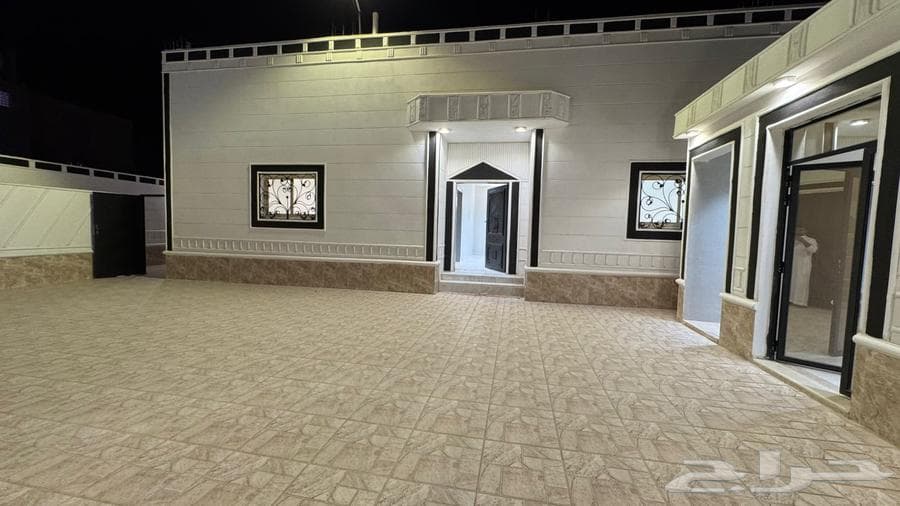 8 bedroom villa in Nawarah 10