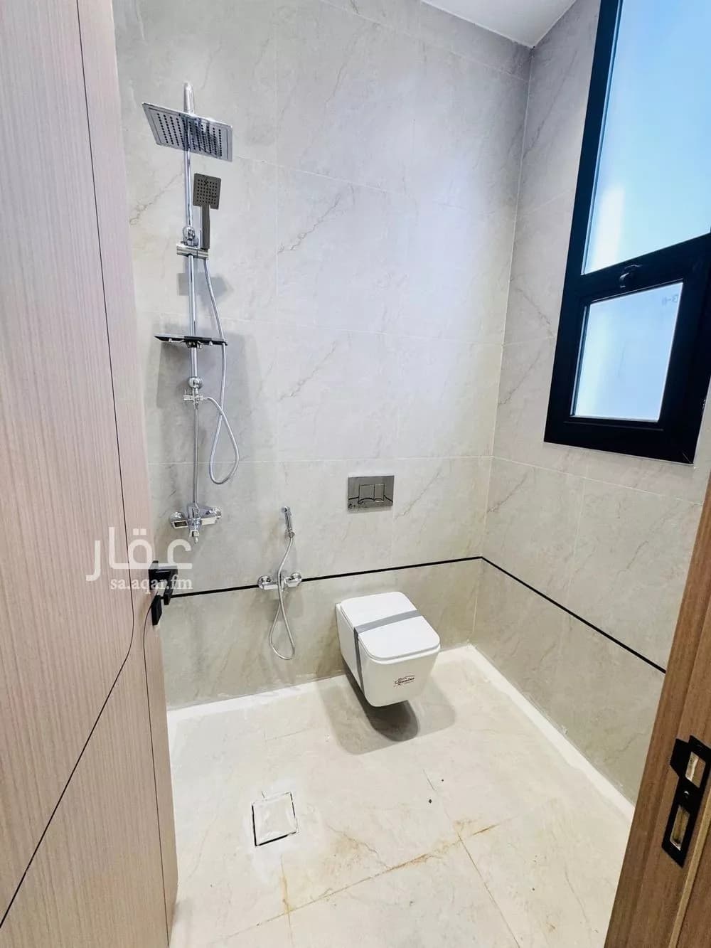 فيلا 5 غرف في الملك فيصل 13